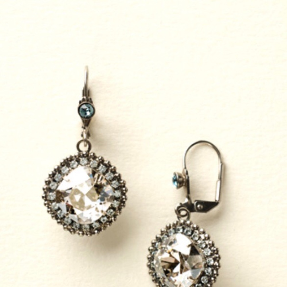 NWT Sorrelli leverback style earrings